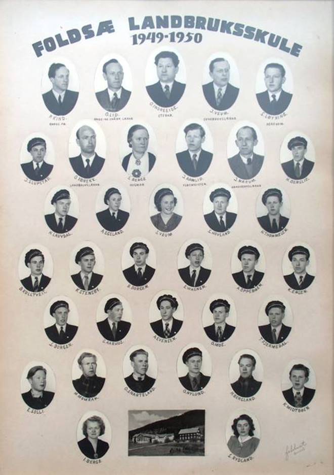 Et bilde som inneholder vegg, innendrs, kjleskap, foto

Automatisk generert beskrivelse